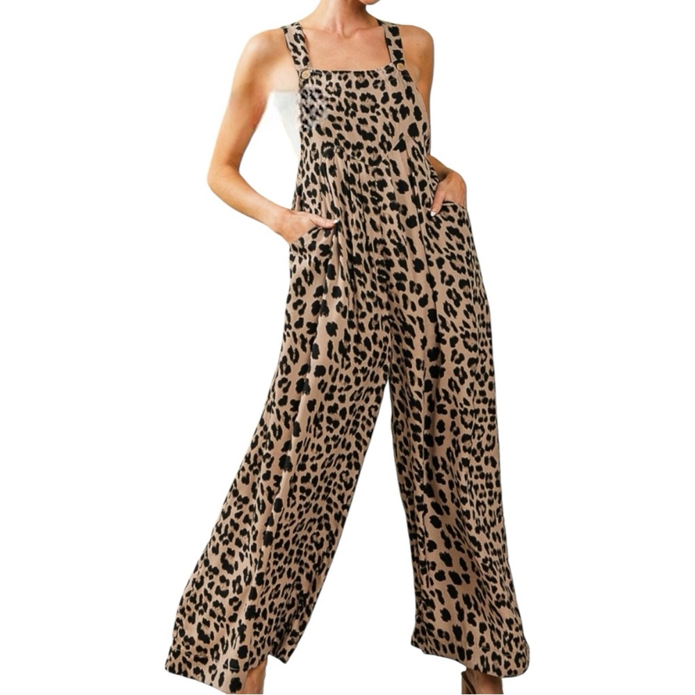 NWT Women's Leopard Print Wide Leg Overall Jumpsuit